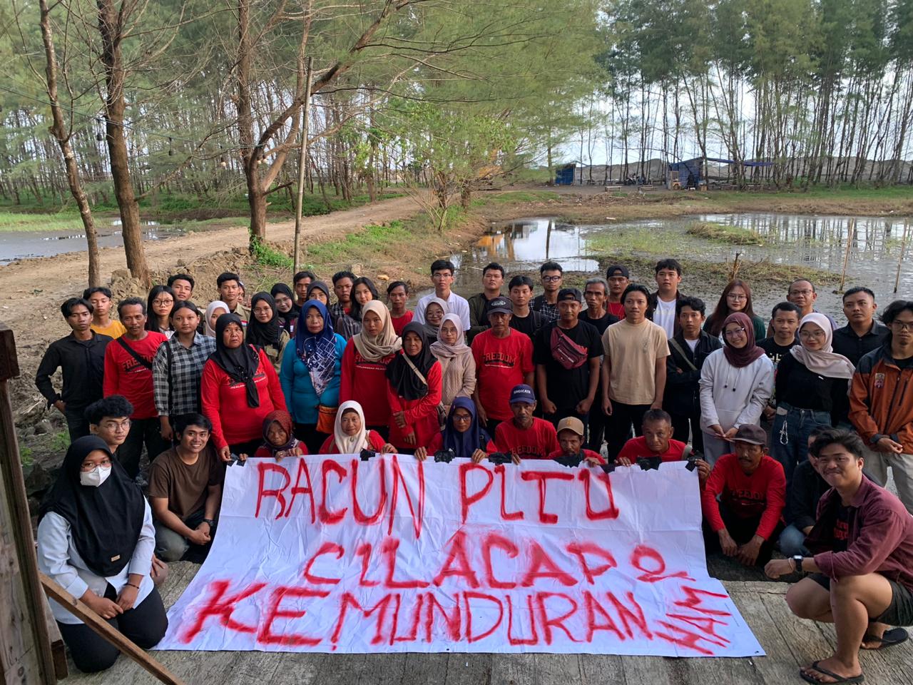 Aksi langsung bersama warga